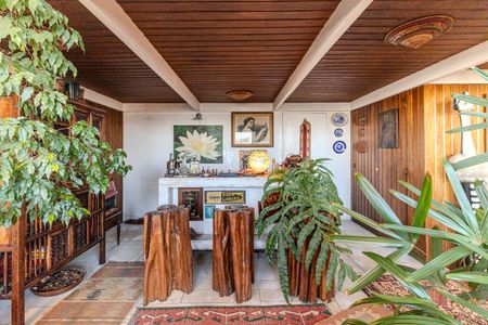 Apartamento à venda com 213m², 2 quartos e 1 vagaVaranda