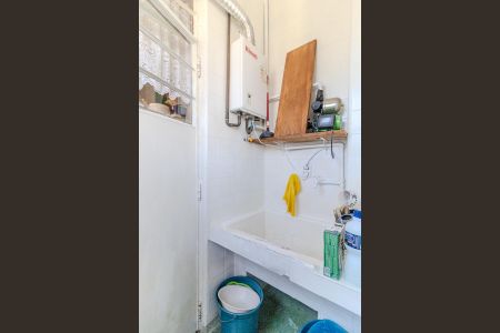 Apartamento à venda com 213m², 2 quartos e 1 vagaÁrea de Serviço