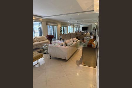 Apartamento à venda com 3 quartos, 241m² em Chácara Santo Antônio, São Paulo
