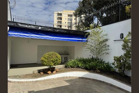 Casa à venda com 250m², 3 quartos e 4 vagas