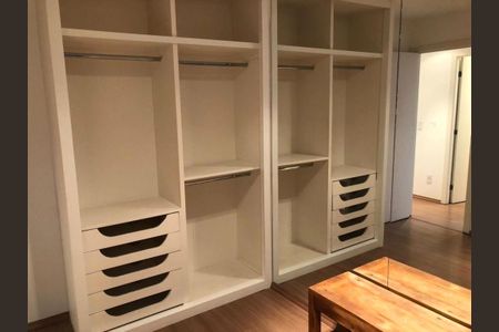 Apartamento à venda com 3 quartos, 132m² em Panamby, São Paulo