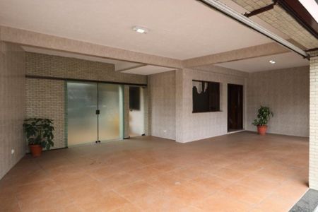 Casa à venda com 330m², 4 quartos e 4 vagas