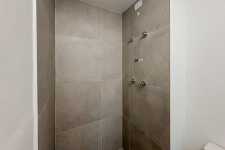 Studio para alugar com 27m², 1 quarto e sem vaga Studio para alugar com 27m², 1 quarto e sem vagaBanheiro