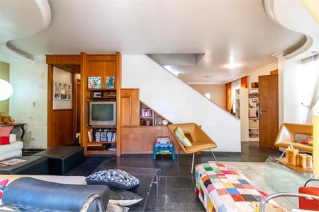 Casa à venda com 3 quartos, 200m² em Brooklin, São Paulo