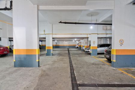 Apartamento à venda com 75m², 2 quartos e 1 vagaGaragem