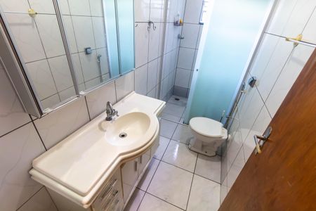 Casa à venda com 100m², 2 quartos e 2 vagas Casa à venda com 100m², 2 quartos e 2 vagasBanheiro