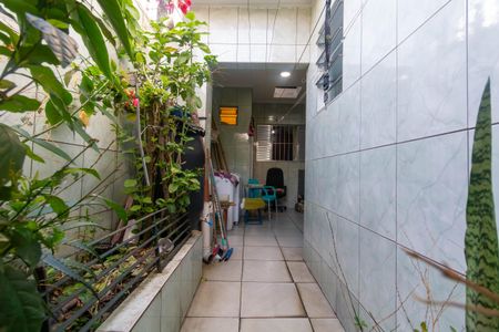 Casa à venda com 100m², 2 quartos e 2 vagas Casa à venda com 100m², 2 quartos e 2 vagasÁrea de Serviço e Quintal