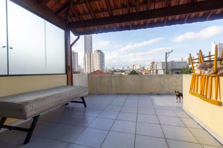 Casa à venda com 100m², 2 quartos e 2 vagas Casa à venda com 100m², 2 quartos e 2 vagasTerraço