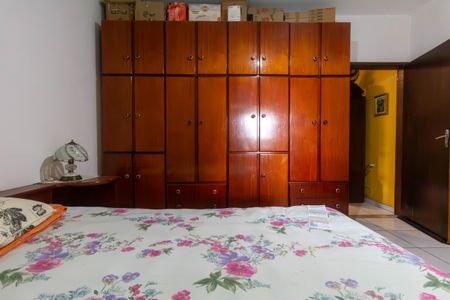 Casa à venda com 100m², 2 quartos e 2 vagas Casa à venda com 100m², 2 quartos e 2 vagasQuarto 1