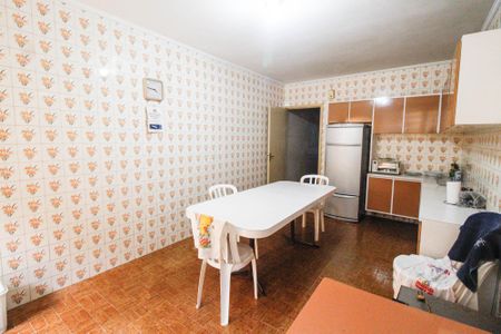 Casa à venda com 150m², 3 quartos e 2 vagas Casa à venda com 150m², 3 quartos e 2 vagasCozinha
