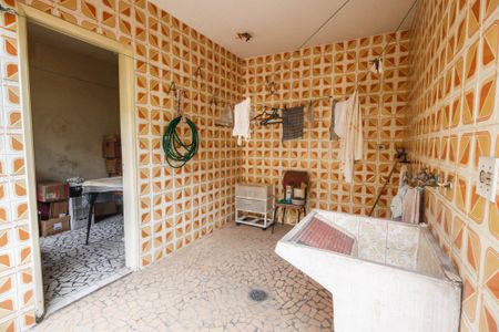 Casa à venda com 150m², 3 quartos e 2 vagas Casa à venda com 150m², 3 quartos e 2 vagasÁrea de serviço