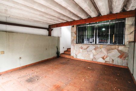 Casa à venda com 150m², 3 quartos e 2 vagas Casa à venda com 150m², 3 quartos e 2 vagasGaragem