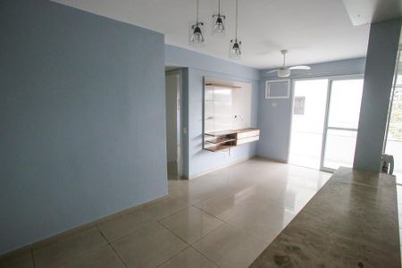 Sala de apartamento à venda com 2 quartos, 60m² em Pechincha, Rio de Janeiro