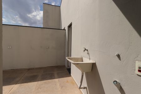 Apartamento à venda com 97m², 2 quartos e 1 vagaÁrea de Serviço