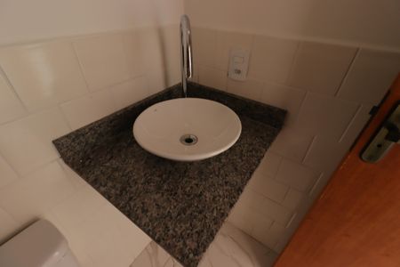 Apartamento à venda com 97m², 2 quartos e 1 vagaBanheiro Social - Pia