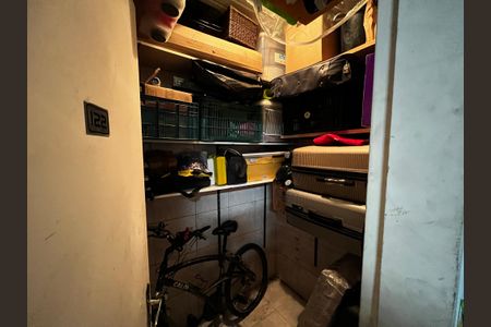 Apartamento à venda com 100m², 3 quartos e 2 vagasDepósito