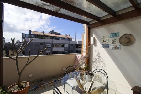 Apartamento à venda com 151m², 2 quartos e 2 vagasVaranda da Sala 2