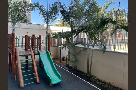 Apartamento à venda com 88m², 2 quartos e 2 vagasÁrea comum - Playground