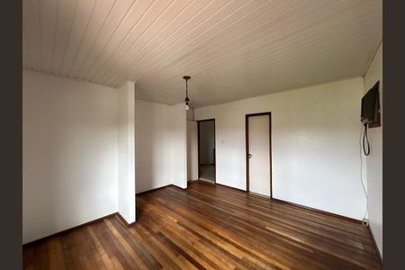 Casa à venda com 166m², 3 quartos e 2 vagasSuíte 2