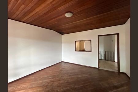 Sala de casa à venda com 3 quartos, 166m² em Feitoria, São Leopoldo