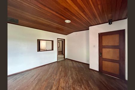 Casa à venda com 166m², 3 quartos e 2 vagasSala
