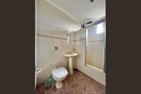 Casa à venda com 166m², 3 quartos e 2 vagasBanheiro