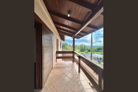 Casa à venda com 166m², 3 quartos e 2 vagasSacada