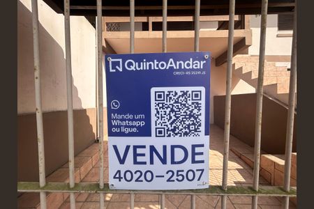 Casa à venda com 166m², 3 quartos e 2 vagasPlaca