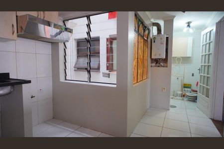 Apartamento à venda com 105m², 4 quartos e 1 vaga Apartamento à venda com 105m², 4 quartos e 1 vagaCozinha e Área de Serviço