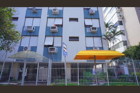 Apartamento à venda com 105m², 4 quartos e 1 vaga Apartamento à venda com 105m², 4 quartos e 1 vagaFachada