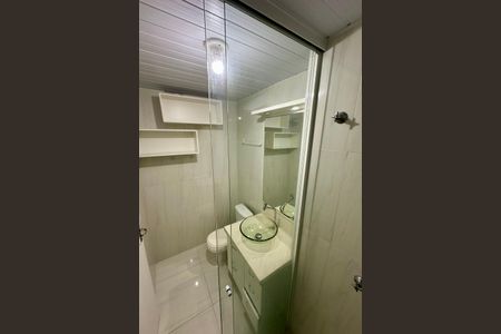 Apartamento para alugar com 57m², 2 quartos e 1 vaga Apartamento para alugar com 57m², 2 quartos e 1 vagaBanheiro