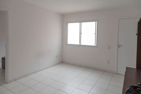 Sala de apartamento para alugar com 2 quartos, 44m² em Vila Alzira, Guarulhos