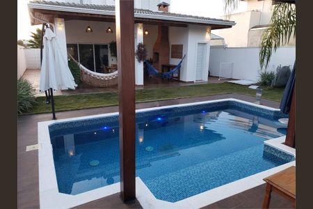 Casa à venda com 200m², 3 quartos e 2 vagas