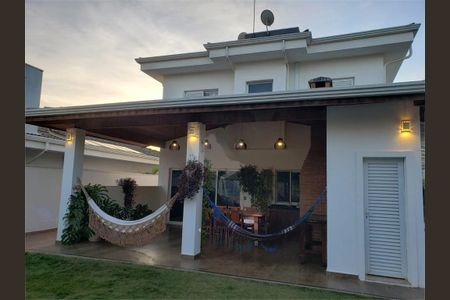 Casa à venda com 200m², 3 quartos e 2 vagas
