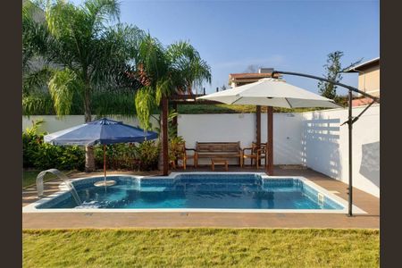 Casa à venda com 200m², 3 quartos e 2 vagas