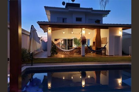 Casa à venda com 200m², 3 quartos e 2 vagas