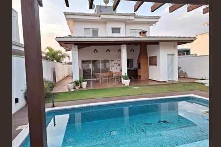 Casa à venda com 200m², 3 quartos e 2 vagas