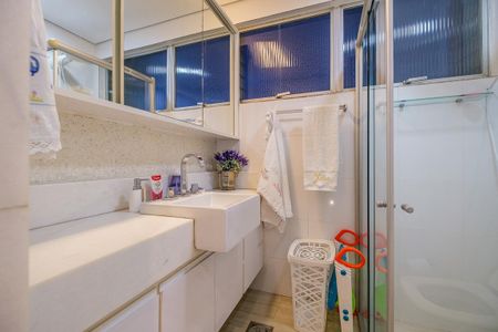 Apartamento para alugar com 153m², 3 quartos e 2 vagas Apartamento para alugar com 153m², 3 quartos e 2 vagasBanheiro