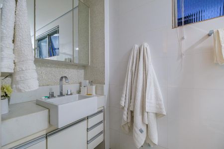 Apartamento para alugar com 153m², 3 quartos e 2 vagas Apartamento para alugar com 153m², 3 quartos e 2 vagasBanheiro do Quarto 3