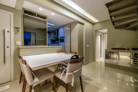 Apartamento para alugar com 153m², 3 quartos e 2 vagas Apartamento para alugar com 153m², 3 quartos e 2 vagasSala