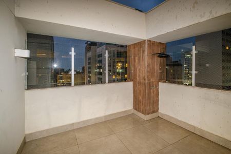 Apartamento para alugar com 153m², 3 quartos e 2 vagas Apartamento para alugar com 153m², 3 quartos e 2 vagasCobertura