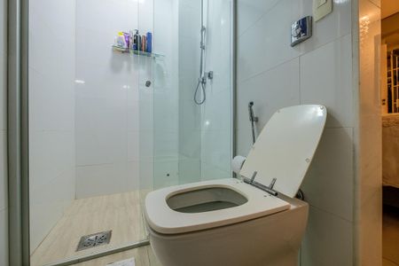Apartamento para alugar com 153m², 3 quartos e 2 vagas Apartamento para alugar com 153m², 3 quartos e 2 vagasBanheiro do Quarto 3