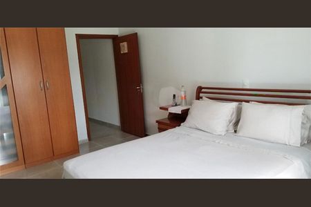 Casa à venda com 3 quartos, 132m² em Parque Sao Domingos, São Paulo