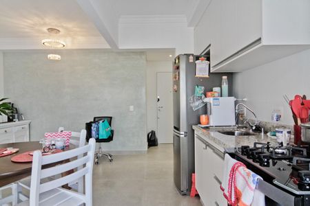 Apartamento para alugar com 60m², 2 quartos e 2 vagas Apartamento para alugar com 60m², 2 quartos e 2 vagasCozinha