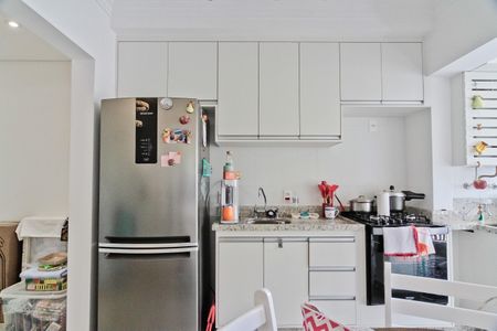 Apartamento para alugar com 60m², 2 quartos e 2 vagas Apartamento para alugar com 60m², 2 quartos e 2 vagasCozinha