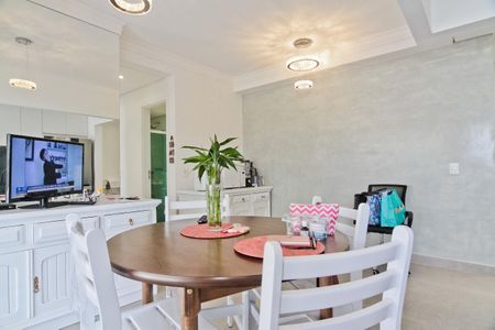 Apartamento para alugar com 60m², 2 quartos e 2 vagas Apartamento para alugar com 60m², 2 quartos e 2 vagasSala