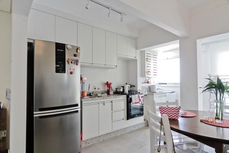 Apartamento para alugar com 60m², 2 quartos e 2 vagas Apartamento para alugar com 60m², 2 quartos e 2 vagasCozinha