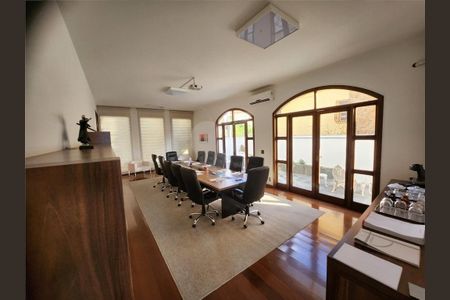 Casa à venda com 5 quartos, 723m² em Mangabeiras, Belo Horizonte