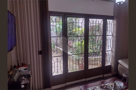 Casa à venda com 2 quartos, 135m² em Vila Brasilina, São Paulo