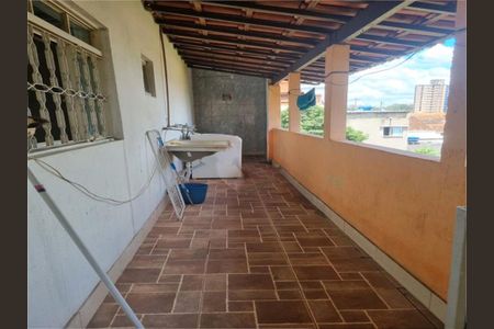 Casa à venda com 3 quartos, 223m² em São João Batista, Belo Horizonte